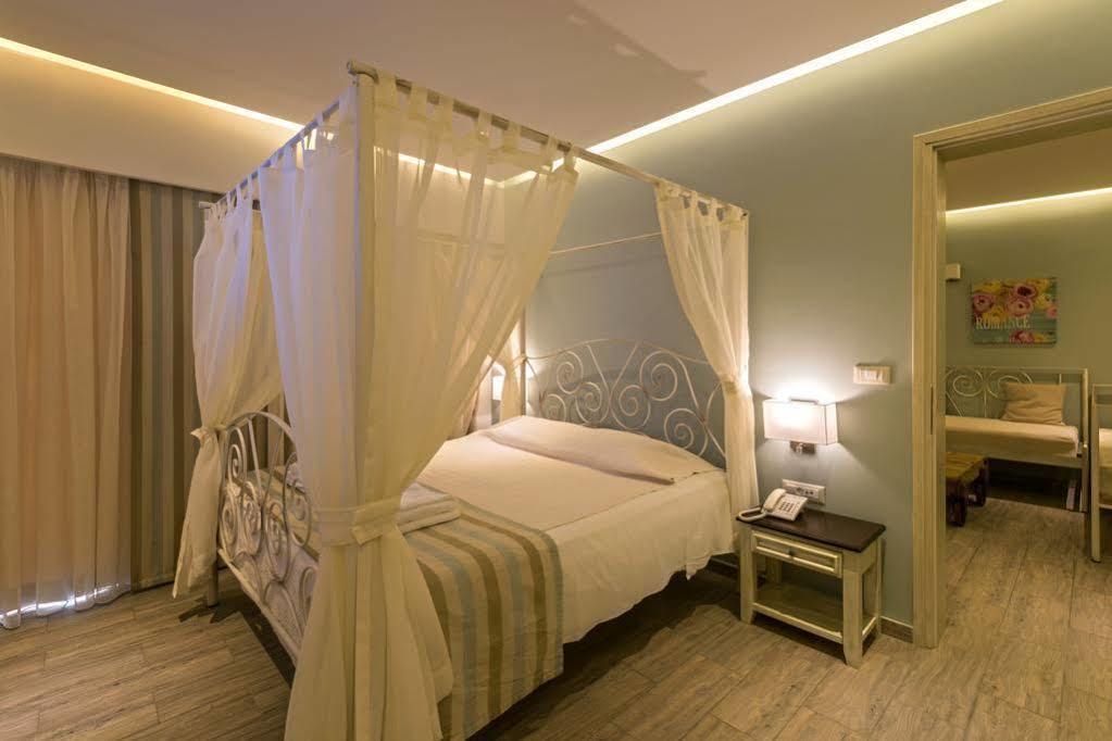 Princess Irini Sea Front Aparthotel Rethymno Exteriör bild